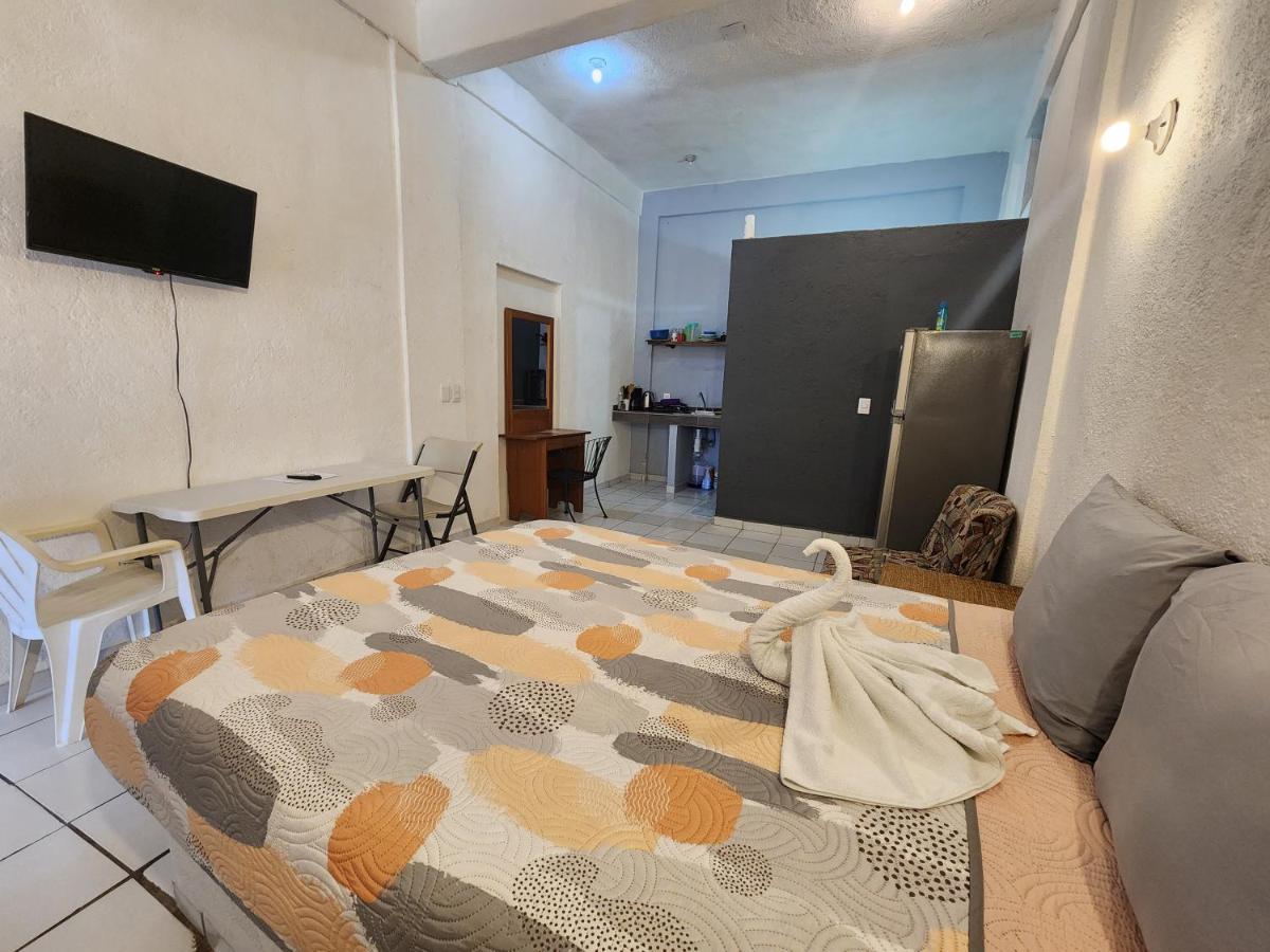 Small Studio Apt 5Min To Dt! Zihuatanejo Luaran gambar